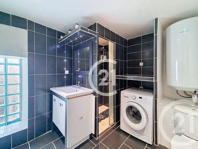 Appartement à vendre - 3 pièces - 50.53 m2 - ST MITRE LES REMPARTS - 13 - PROVENCE-ALPES-COTE-D-AZUR - Century 21 Cabinet Corvaja