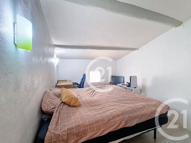 Appartement à vendre - 3 pièces - 50.53 m2 - ST MITRE LES REMPARTS - 13 - PROVENCE-ALPES-COTE-D-AZUR - Century 21 Cabinet Corvaja