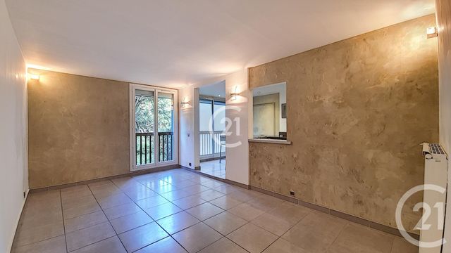 Appartement T4 à louer - 4 pièces - 81.14 m2 - ISTRES - 13 - PROVENCE-ALPES-COTE-D-AZUR - Century 21 Cabinet Corvaja