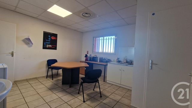 Afficher la photo en grand divers à vendre - 151.22 m2 - ISTRES - 13 - PROVENCE-ALPES-COTE-D-AZUR - Century 21 Cabinet Corvaja