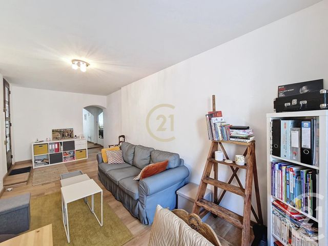 maison à vendre - 3 pièces - 59.9 m2 - ST MITRE LES REMPARTS - 13 - PROVENCE-ALPES-COTE-D-AZUR - Century 21 Cabinet Corvaja