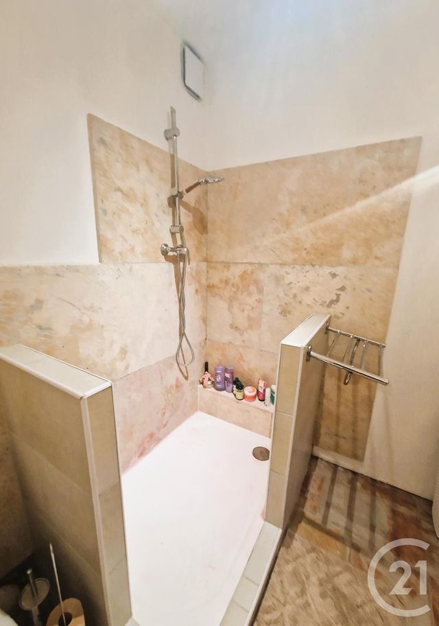 Appartement à vendre - 2 pièces - 43.78 m2 - MIRAMAS - 13 - PROVENCE-ALPES-COTE-D-AZUR - Century 21 Cabinet Corvaja