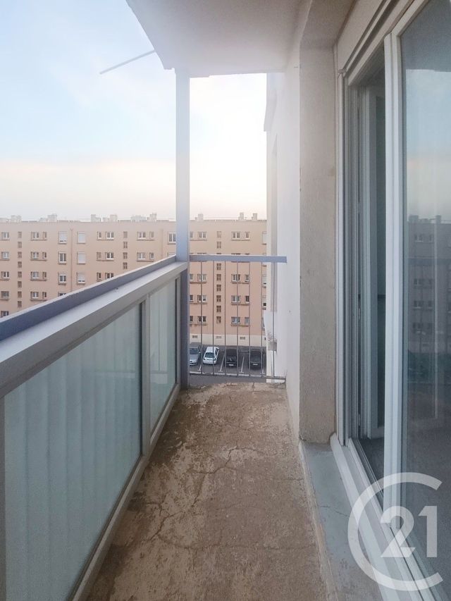 Appartement T3 à vendre - 3 pièces - 57.77 m2 - PORT DE BOUC - 13 - PROVENCE-ALPES-COTE-D-AZUR - Century 21 Cabinet Corvaja