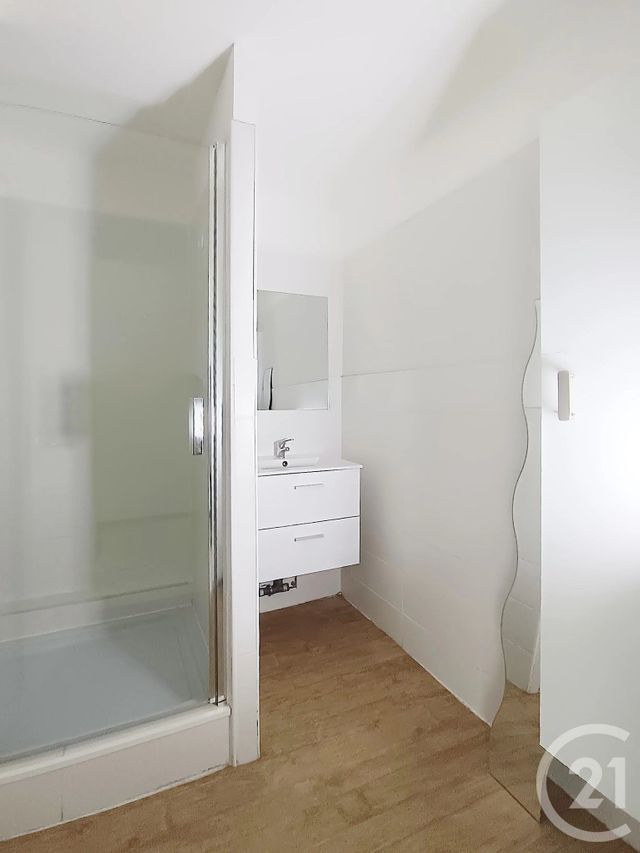 Appartement T3 à vendre - 3 pièces - 57.77 m2 - PORT DE BOUC - 13 - PROVENCE-ALPES-COTE-D-AZUR - Century 21 Cabinet Corvaja