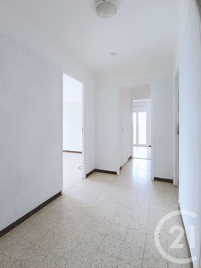 Appartement T3 à vendre - 3 pièces - 57.77 m2 - PORT DE BOUC - 13 - PROVENCE-ALPES-COTE-D-AZUR - Century 21 Cabinet Corvaja