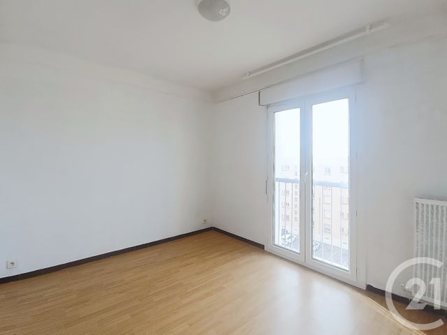 Appartement T3 à vendre - 3 pièces - 57.77 m2 - PORT DE BOUC - 13 - PROVENCE-ALPES-COTE-D-AZUR - Century 21 Cabinet Corvaja