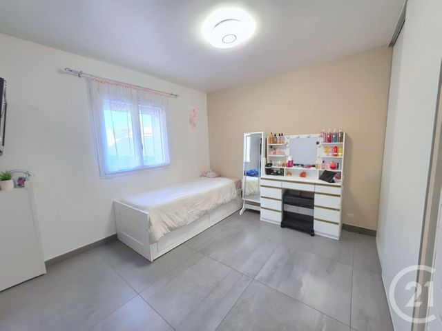 maison à vendre - 4 pièces - 125.0 m2 - ST MITRE LES REMPARTS - 13 - PROVENCE-ALPES-COTE-D-AZUR - Century 21 Cabinet Corvaja