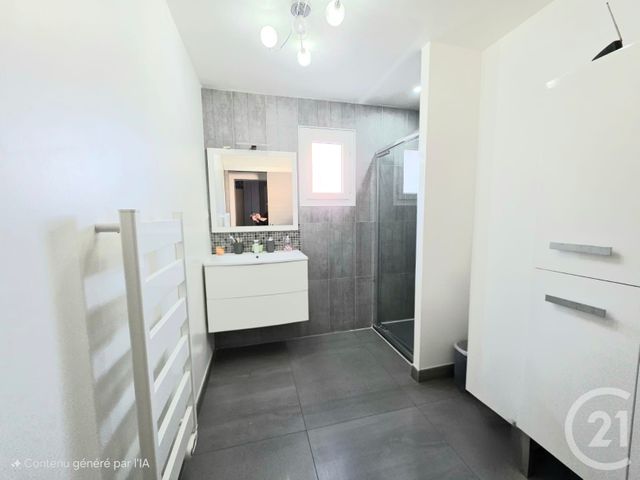 maison à vendre - 4 pièces - 125.0 m2 - ST MITRE LES REMPARTS - 13 - PROVENCE-ALPES-COTE-D-AZUR - Century 21 Cabinet Corvaja