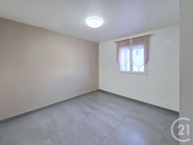 maison à vendre - 4 pièces - 125.0 m2 - ST MITRE LES REMPARTS - 13 - PROVENCE-ALPES-COTE-D-AZUR - Century 21 Cabinet Corvaja