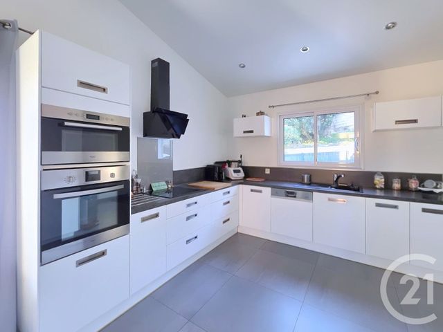 maison à vendre - 4 pièces - 125.0 m2 - ST MITRE LES REMPARTS - 13 - PROVENCE-ALPES-COTE-D-AZUR - Century 21 Cabinet Corvaja