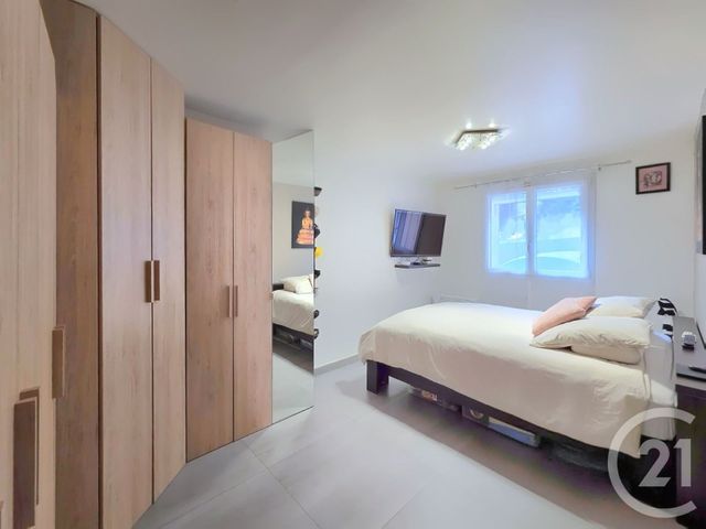 maison à vendre - 4 pièces - 125.0 m2 - ST MITRE LES REMPARTS - 13 - PROVENCE-ALPES-COTE-D-AZUR - Century 21 Cabinet Corvaja