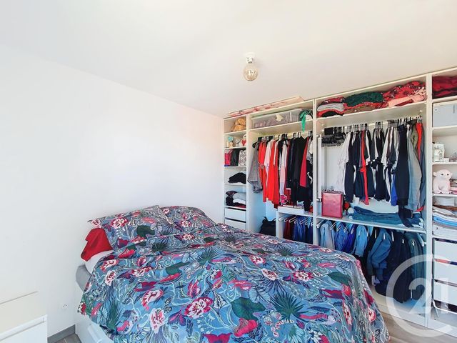 Appartement T4 à vendre - 4 pièces - 66.74 m2 - ISTRES - 13 - PROVENCE-ALPES-COTE-D-AZUR - Century 21 Cabinet Corvaja