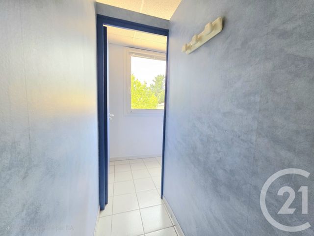 Appartement T2 à vendre - 2 pièces - 43.81 m2 - ISTRES - 13 - PROVENCE-ALPES-COTE-D-AZUR - Century 21 Cabinet Corvaja