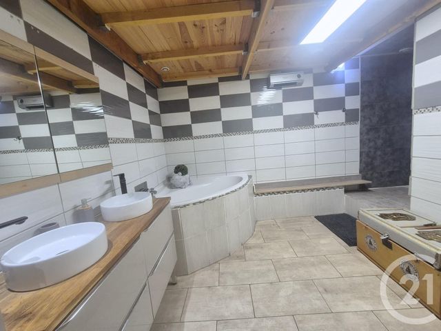 Appartement à vendre - 4 pièces - 173.0 m2 - FOS SUR MER - 13 - PROVENCE-ALPES-COTE-D-AZUR - Century 21 Cabinet Corvaja