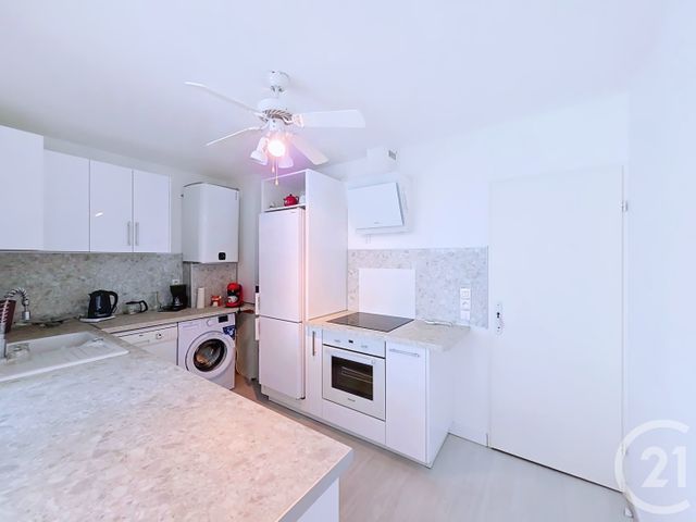 Appartement T4 à vendre - 4 pièces - 75.54 m2 - ISTRES - 13 - PROVENCE-ALPES-COTE-D-AZUR - Century 21 Cabinet Corvaja