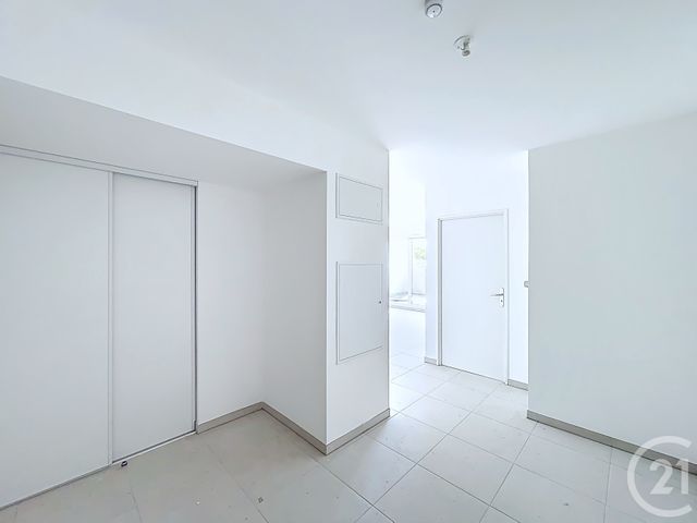 Appartement T2 à vendre - 2 pièces - 51.2 m2 - ISTRES - 13 - PROVENCE-ALPES-COTE-D-AZUR - Century 21 Cabinet Corvaja