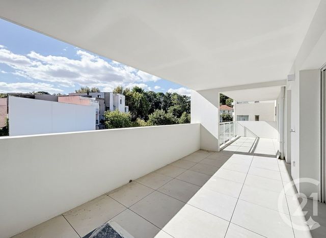 Appartement T4 à vendre - 4 pièces - 95.85 m2 - ISTRES - 13 - PROVENCE-ALPES-COTE-D-AZUR - Century 21 Cabinet Corvaja