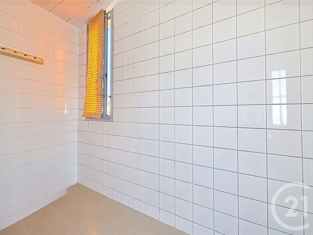 Appartement T4 à vendre - 4 pièces - 87.66 m2 - ISTRES - 13 - PROVENCE-ALPES-COTE-D-AZUR - Century 21 Cabinet Corvaja