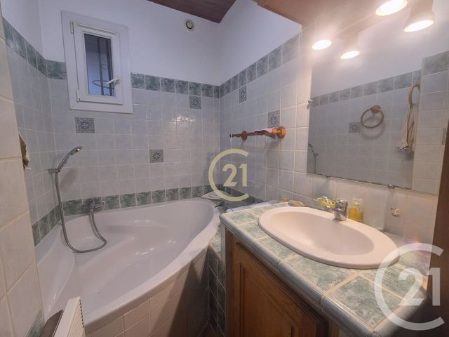 maison à vendre - 5 pièces - 117.0 m2 - ST MITRE LES REMPARTS - 13 - PROVENCE-ALPES-COTE-D-AZUR - Century 21 Cabinet Corvaja