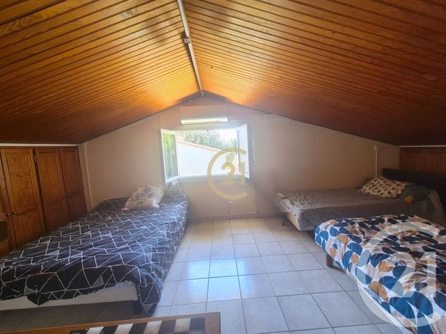 maison à vendre - 5 pièces - 117.0 m2 - ST MITRE LES REMPARTS - 13 - PROVENCE-ALPES-COTE-D-AZUR - Century 21 Cabinet Corvaja