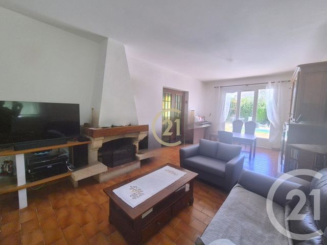 maison à vendre - 5 pièces - 117.0 m2 - ST MITRE LES REMPARTS - 13 - PROVENCE-ALPES-COTE-D-AZUR - Century 21 Cabinet Corvaja