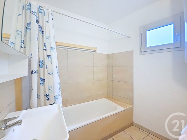 Appartement T3 à vendre - 3 pièces - 59.0 m2 - ISTRES - 13 - PROVENCE-ALPES-COTE-D-AZUR - Century 21 Cabinet Corvaja