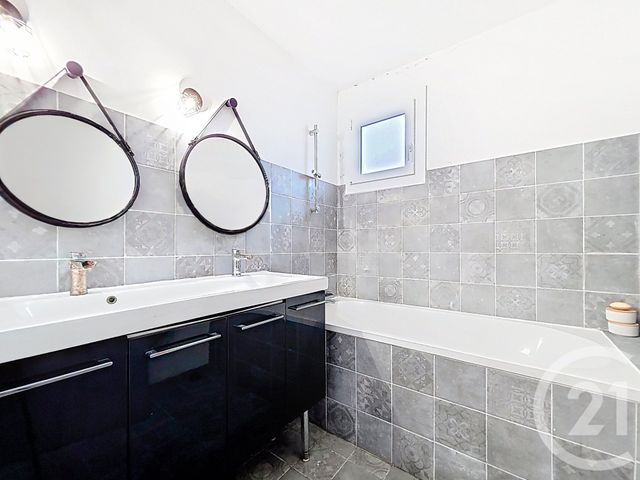 maison à vendre - 5 pièces - 136.94 m2 - ENTRESSEN - 13 - PROVENCE-ALPES-COTE-D-AZUR - Century 21 Cabinet Corvaja