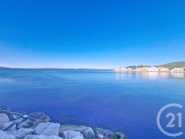 maison à vendre - 5 pièces - 101.9 m2 - ST MITRE LES REMPARTS - 13 - PROVENCE-ALPES-COTE-D-AZUR - Century 21 Cabinet Corvaja