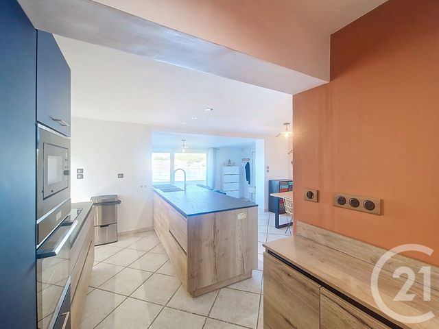 maison à vendre - 5 pièces - 101.9 m2 - ST MITRE LES REMPARTS - 13 - PROVENCE-ALPES-COTE-D-AZUR - Century 21 Cabinet Corvaja