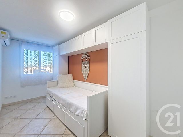 maison à vendre - 5 pièces - 101.9 m2 - ST MITRE LES REMPARTS - 13 - PROVENCE-ALPES-COTE-D-AZUR - Century 21 Cabinet Corvaja