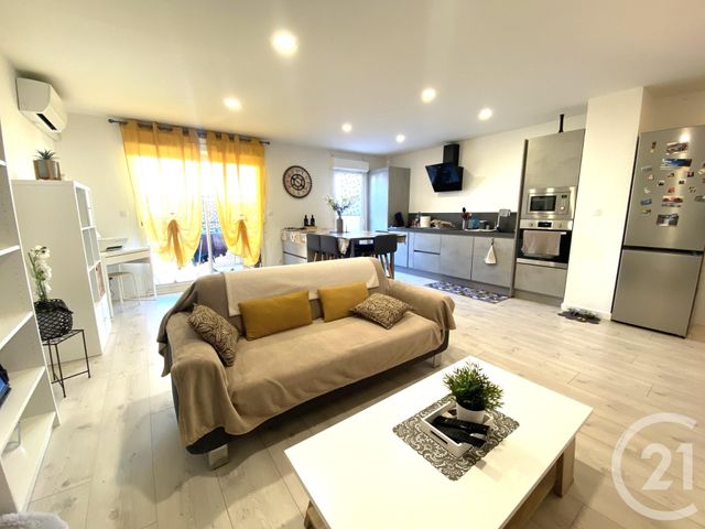 Appartement à louer - 3 pièces - 65.79 m2 - FOS SUR MER - 13 - PROVENCE-ALPES-COTE-D-AZUR - Century 21 Cabinet Corvaja