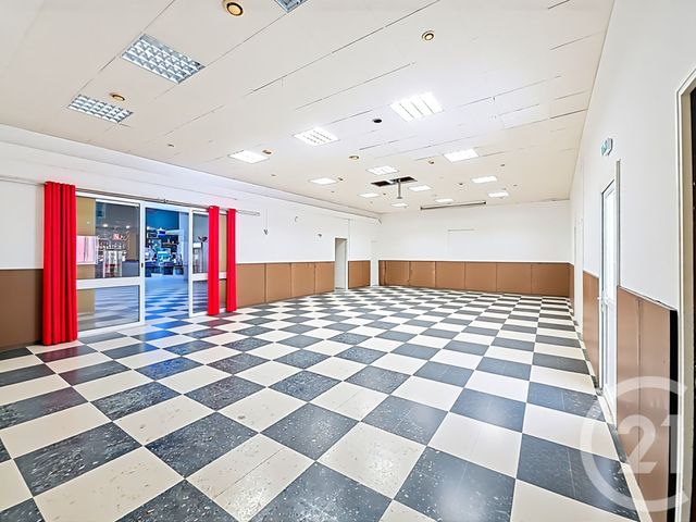 divers à vendre - 300.0 m2 - ST MITRE LES REMPARTS - 13 - PROVENCE-ALPES-COTE-D-AZUR - Century 21 Cabinet Corvaja