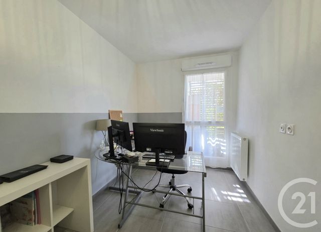 Appartement T4 à vendre - 4 pièces - 73.53 m2 - 13 - PROVENCE-ALPES-COTE-D-AZUR - Century 21 Cabinet Corvaja