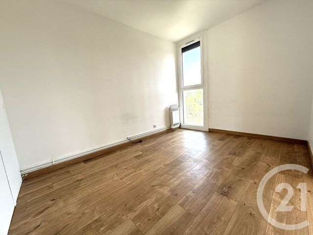 Appartement T4 à louer - 4 pièces - 72.59 m2 - SALON DE PROVENCE - 13 - PROVENCE-ALPES-COTE-D-AZUR - Century 21 Cabinet Corvaja