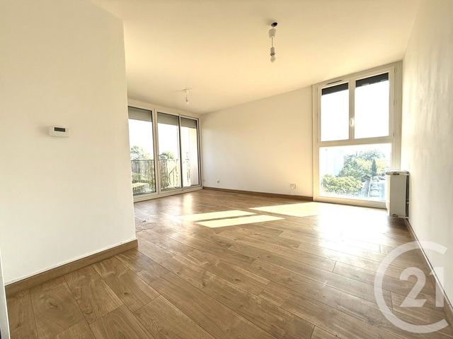 Appartement T4 à louer - 4 pièces - 72.59 m2 - SALON DE PROVENCE - 13 - PROVENCE-ALPES-COTE-D-AZUR - Century 21 Cabinet Corvaja