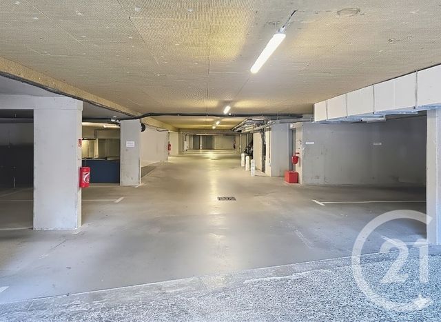 parking à vendre - 25.7 m2 - ISTRES - 13 - PROVENCE-ALPES-COTE-D-AZUR - Century 21 Cabinet Corvaja