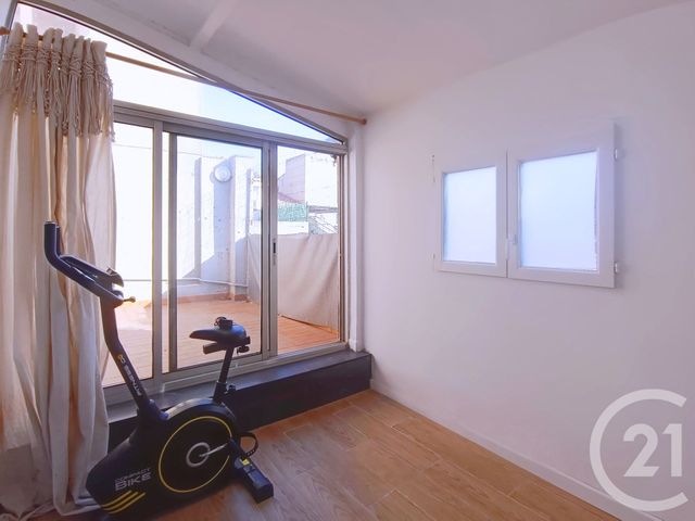 Afficher la photo en grand immeuble à vendre - 180.0 m2 - PORT DE BOUC - 13 - PROVENCE-ALPES-COTE-D-AZUR - Century 21 Cabinet Corvaja