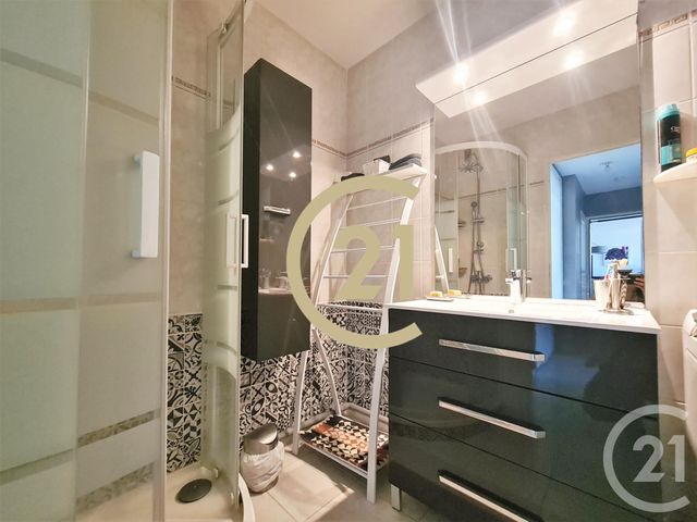 Appartement F3 à vendre - 3 pièces - 63.0 m2 - ISTRES - 13 - PROVENCE-ALPES-COTE-D-AZUR - Century 21 Cabinet Corvaja Appartement F3 à vendre - 3 pièces - 63.0 m2 - ISTRES - 13 - PROVENCE-ALPES-COTE-D-AZUR - Century 21 Cabinet Corvaja