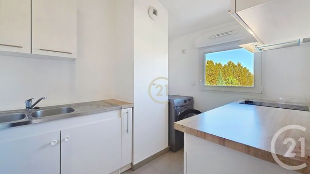 Appartement à vendre - 2 pièces - 35.56 m2 - ISTRES - 13 - PROVENCE-ALPES-COTE-D-AZUR - Century 21 Cabinet Corvaja