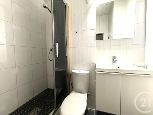 Afficher la photo en grand Appartement T1 à louer - 1 pièce - 28.78 m2 - ISTRES - 13 - PROVENCE-ALPES-COTE-D-AZUR - Century 21 Cabinet Corvaja