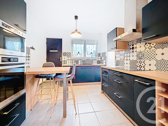 Appartement T4 à vendre - 4 pièces - 104.23 m2 - ISTRES - 13 - PROVENCE-ALPES-COTE-D-AZUR - Century 21 Cabinet Corvaja