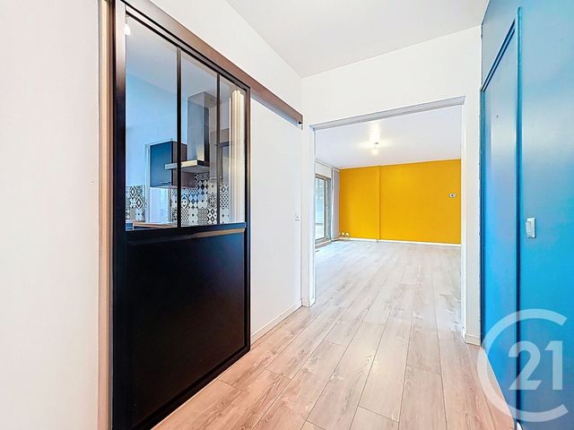 Appartement T4 à vendre - 4 pièces - 104.23 m2 - ISTRES - 13 - PROVENCE-ALPES-COTE-D-AZUR - Century 21 Cabinet Corvaja