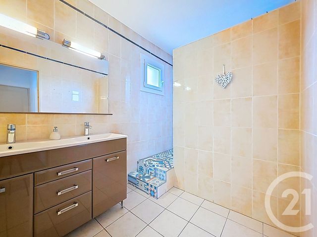 Appartement T4 à vendre - 4 pièces - 104.23 m2 - ISTRES - 13 - PROVENCE-ALPES-COTE-D-AZUR - Century 21 Cabinet Corvaja