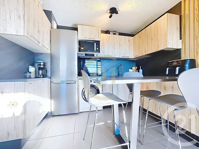 Appartement F3 à vendre - 3 pièces - 66.15 m2 - FOS SUR MER - 13 - PROVENCE-ALPES-COTE-D-AZUR - Century 21 Cabinet Corvaja