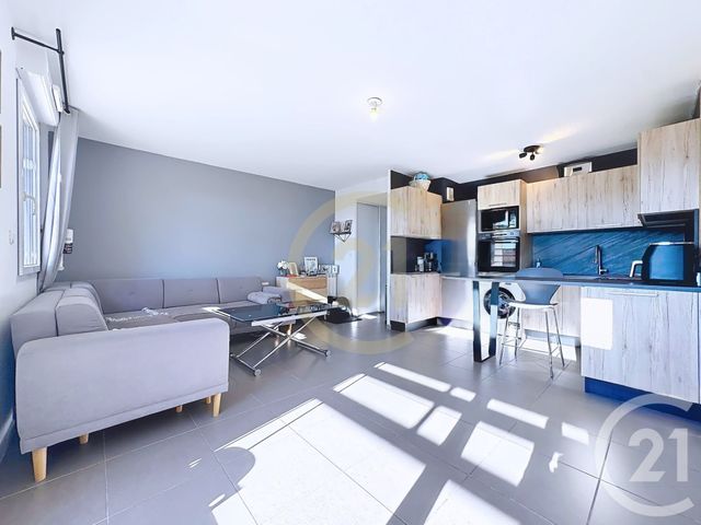 Appartement F3 à vendre - 3 pièces - 66.15 m2 - FOS SUR MER - 13 - PROVENCE-ALPES-COTE-D-AZUR - Century 21 Cabinet Corvaja