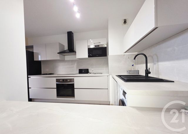 Appartement T3 à vendre - 3 pièces - 56.03 m2 - ISTRES - 13 - PROVENCE-ALPES-COTE-D-AZUR - Century 21 Cabinet Corvaja