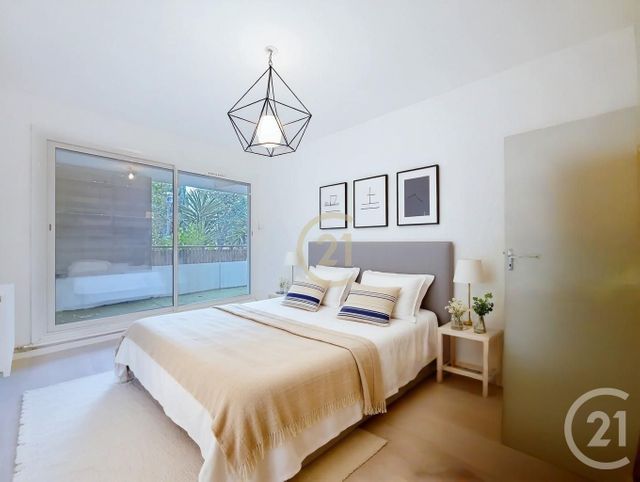 Appartement F3 à vendre - 3 pièces - 76.0 m2 - ISTRES - 13 - PROVENCE-ALPES-COTE-D-AZUR - Century 21 Cabinet Corvaja