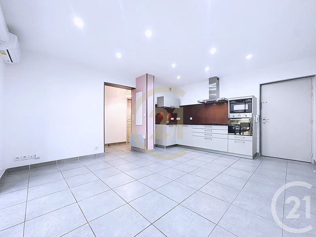 Appartement F2 à vendre - 2 pièces - 43.42 m2 - FOS SUR MER - 13 - PROVENCE-ALPES-COTE-D-AZUR - Century 21 Cabinet Corvaja