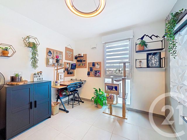 Appartement T4 à vendre - 4 pièces - 80.59 m2 - ISTRES - 13 - PROVENCE-ALPES-COTE-D-AZUR - Century 21 Cabinet Corvaja