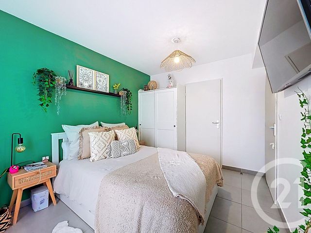 Appartement T4 à vendre - 4 pièces - 80.59 m2 - ISTRES - 13 - PROVENCE-ALPES-COTE-D-AZUR - Century 21 Cabinet Corvaja